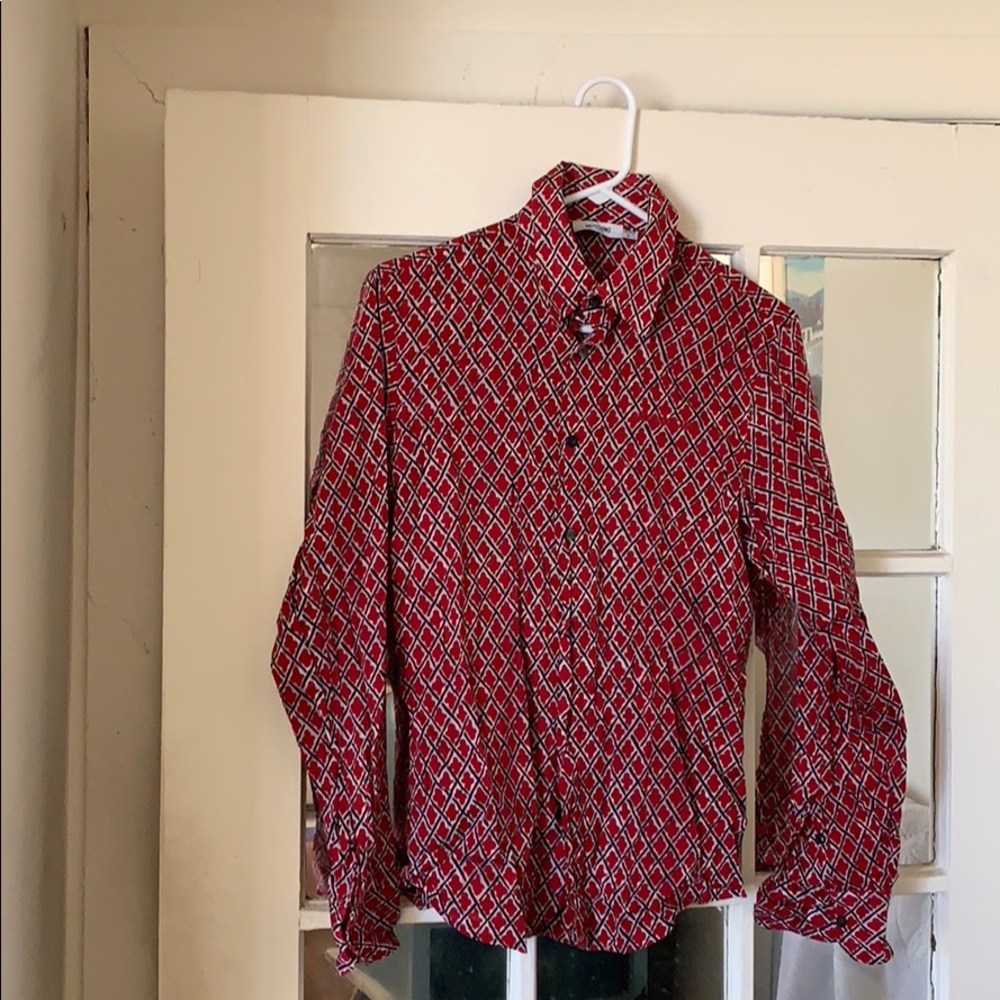 Geometric logo shirt